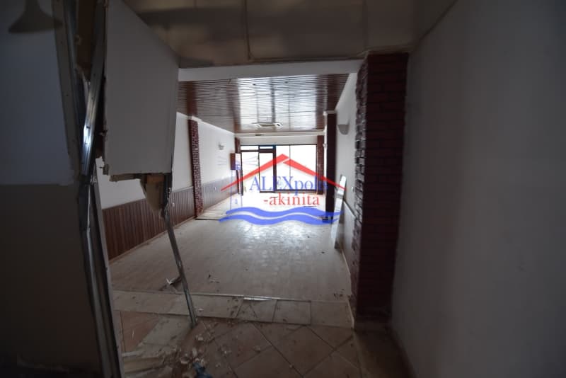 Retail Store in Center, Didimoticho — Photo 7 of 14