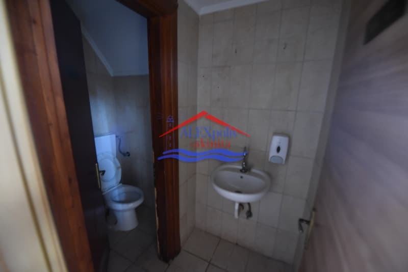 Retail Store in Center, Didimoticho — Photo 14 of 14