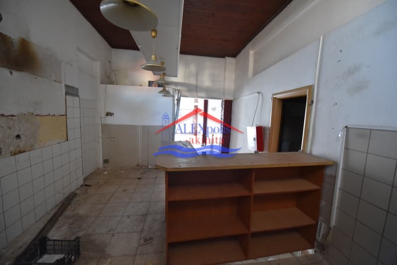 Retail Store in Center, Didimoticho — Photo 9 of 14