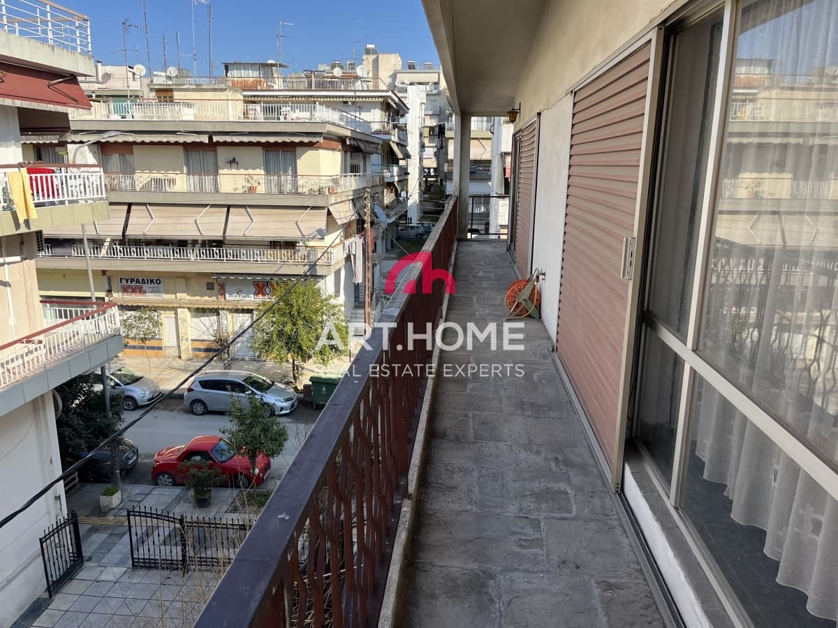Apartment in Nea Krini, Kalamaria — Photo 8 of 9