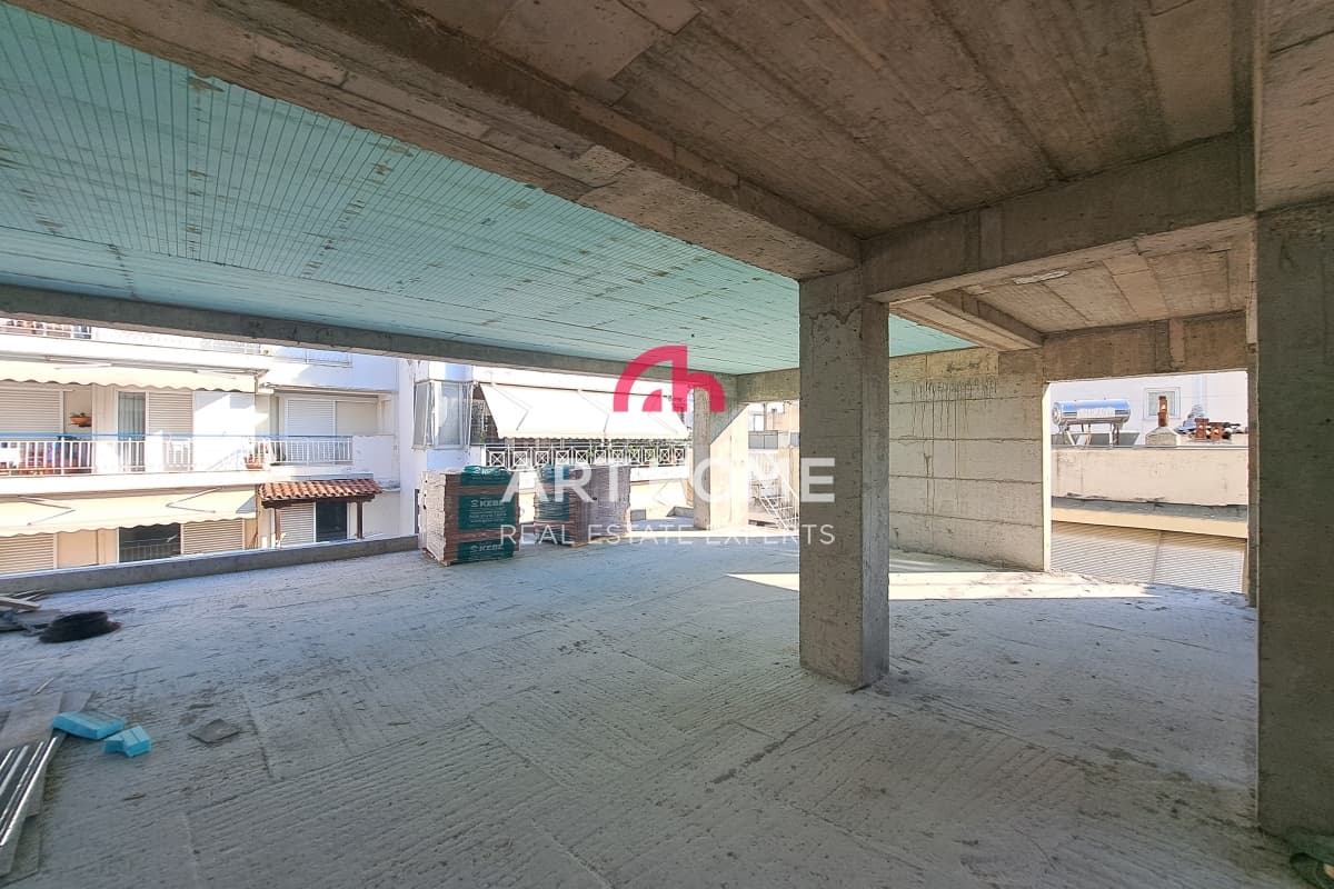 Apartment in Center, Kalamaria — Photo 2 of 11