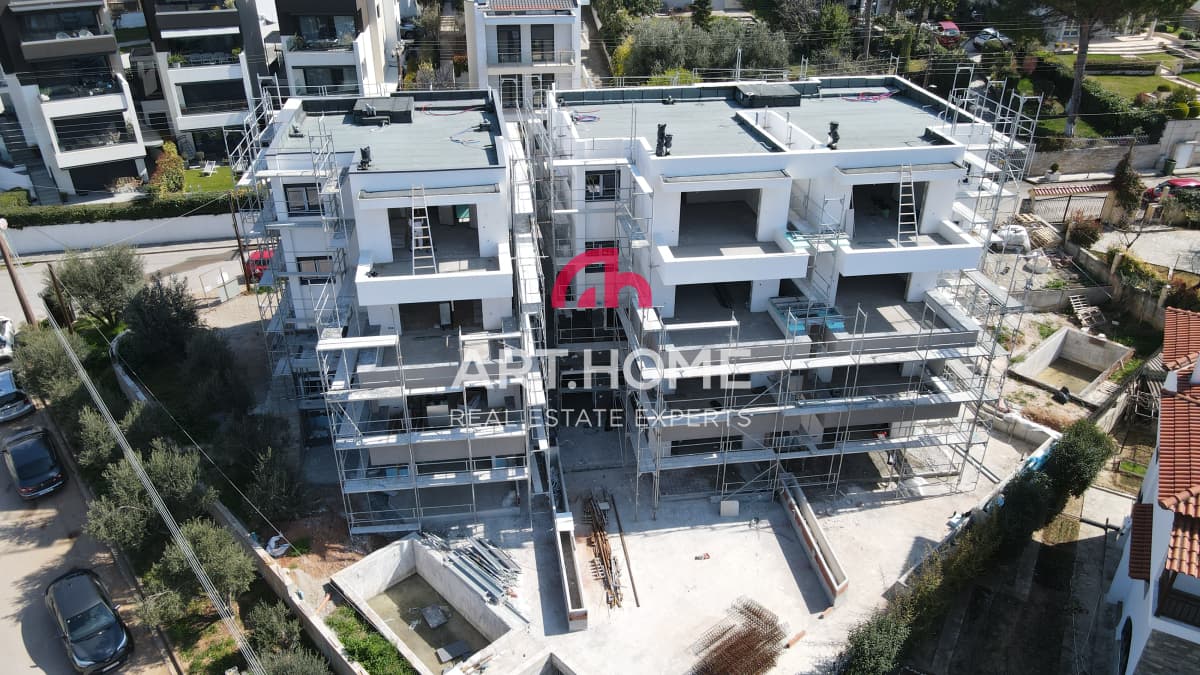 House in Center, Panorama — Photo 9 of 11