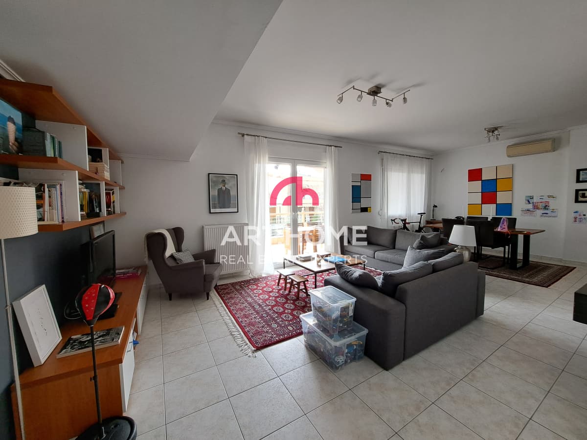 Apartment in Kardia, Mikra — Photo 1 of 19