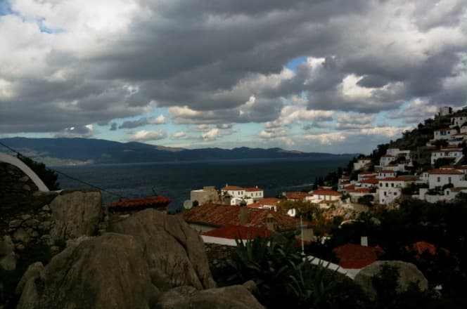 House in Mandraki, Hydra — Photo 2 of 3