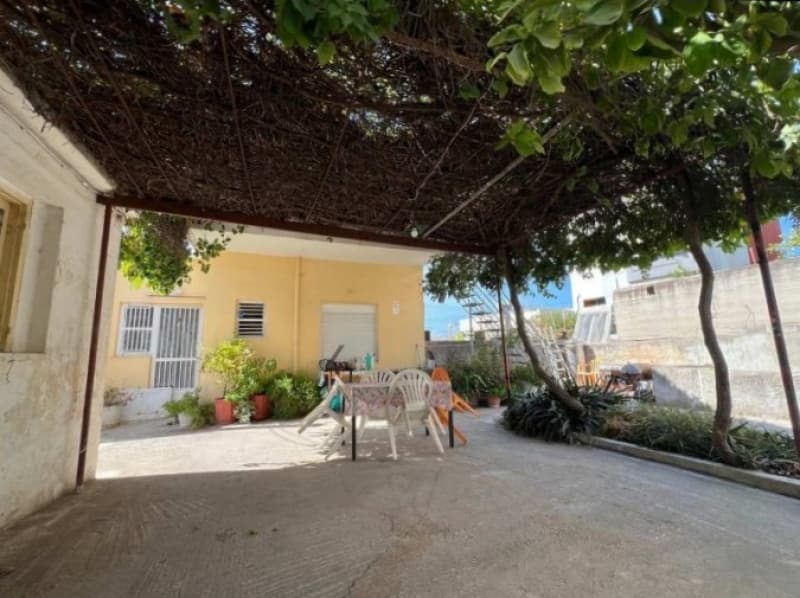 House in Neapoli, Spata — Photo 1 of 9