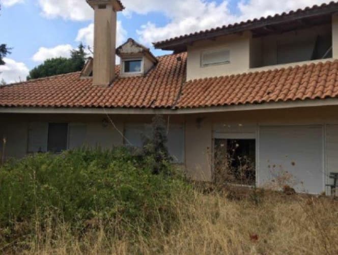 House in Agioi Anargiroi, Com. Kapandriti — Photo 1 of 6