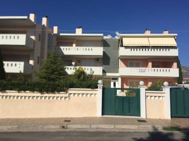 House in Kefleika, Kalivia Thorikou — Photo 10 of 13