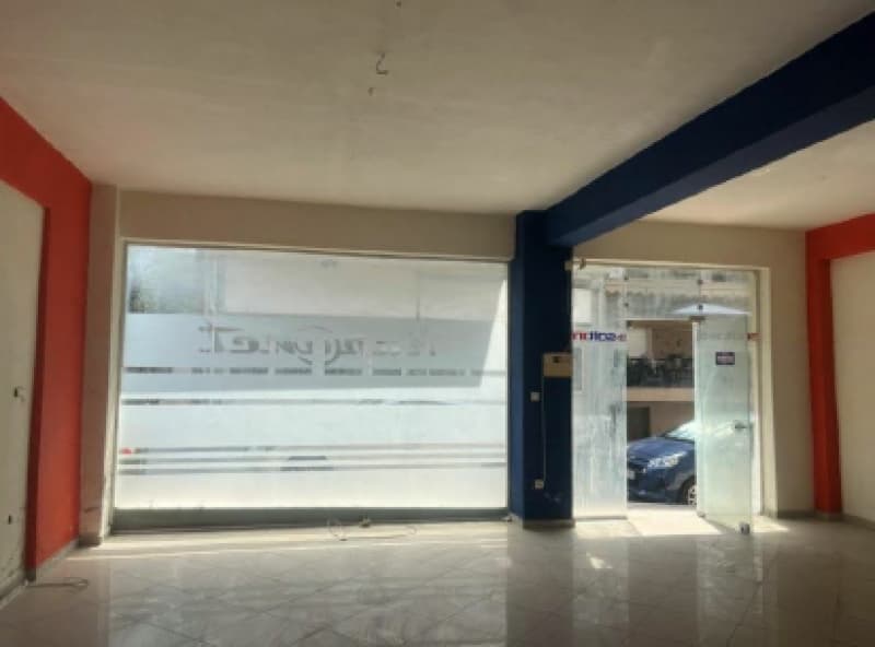 Retail Store in Center, Efkarpia — Photo 3 of 4