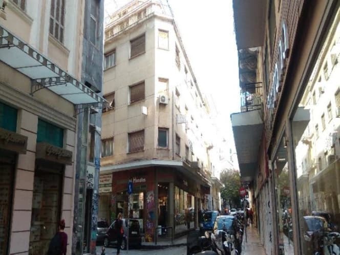Κατάστημα στην Πλατεία Κλαυθμώνος, Κέντρο — Φωτογραφία 3 από 4