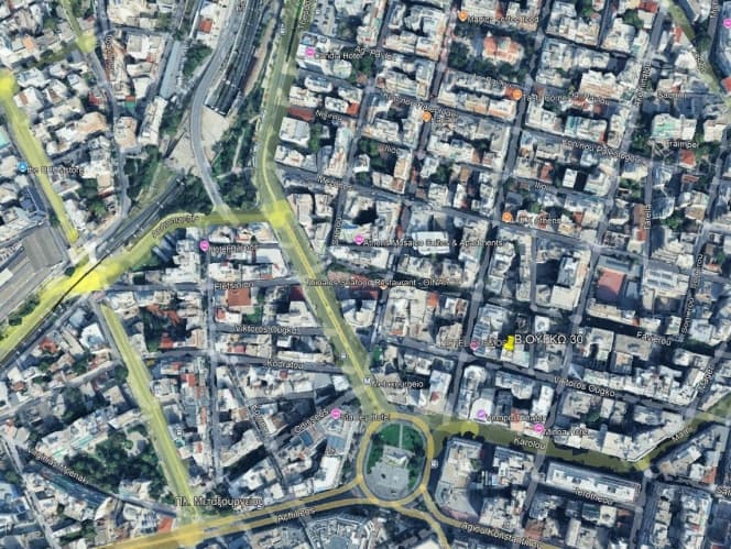 Κατάστημα στην Πλατεία Βάθης, Κέντρο — Φωτογραφία 1 από 3