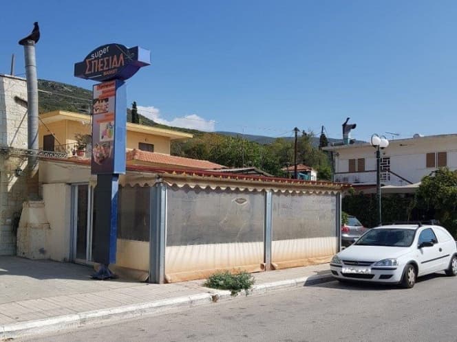 Κατάστημα στην Χαλανδρίτσα, Φαρές — Φωτογραφία 2 από 9