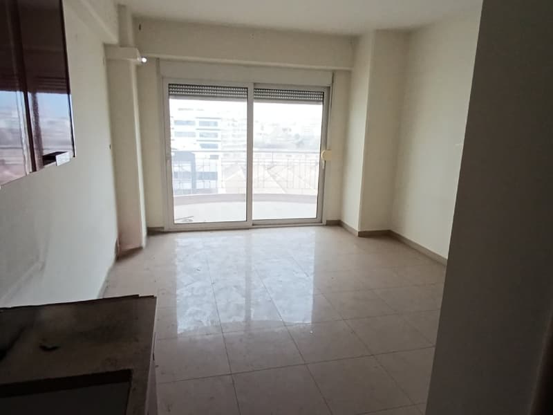 Apartment in Skeparni, Ampelokipoi — Photo 2 of 6
