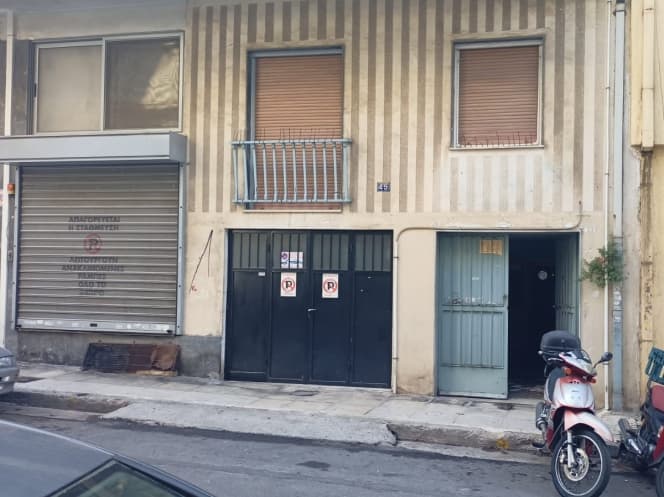 Αποθήκη στην Όσιος Λουκάς, Πατήσια — Φωτογραφία 2 από 3