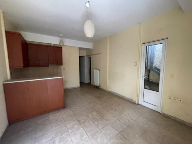 Apartment in Palatiani, Ilion — Photo 1 of 6