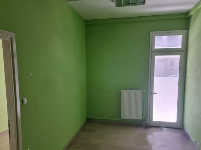 Retail Store in Euaggelismos - Neos Koukloutzas, Evosmos — Photo 3 of 6