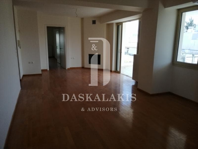 Apartment in Rizareios, Chalandri — Photo 1 of 19