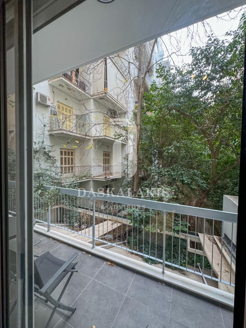 Apartment in akadimia Platonos, Kolonos - Kolokinthous — Photo 8 of 8