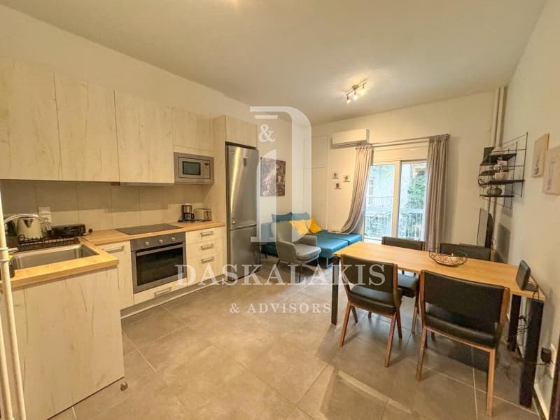 Apartment in akadimia Platonos, Kolonos - Kolokinthous — Photo 2 of 8