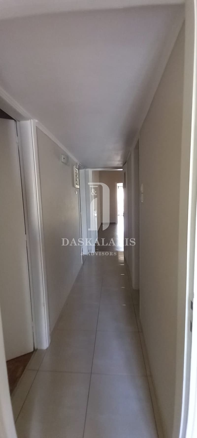 Apartment in Neo Pagkrati, Vironas — Photo 23 of 30