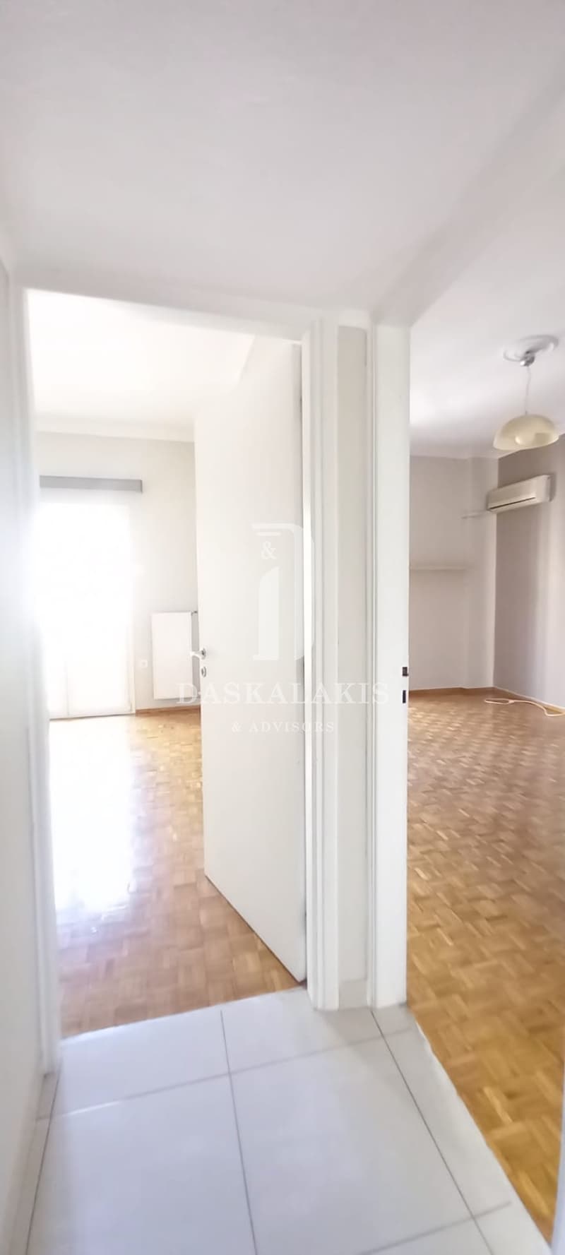 Apartment in Neo Pagkrati, Vironas — Photo 17 of 30