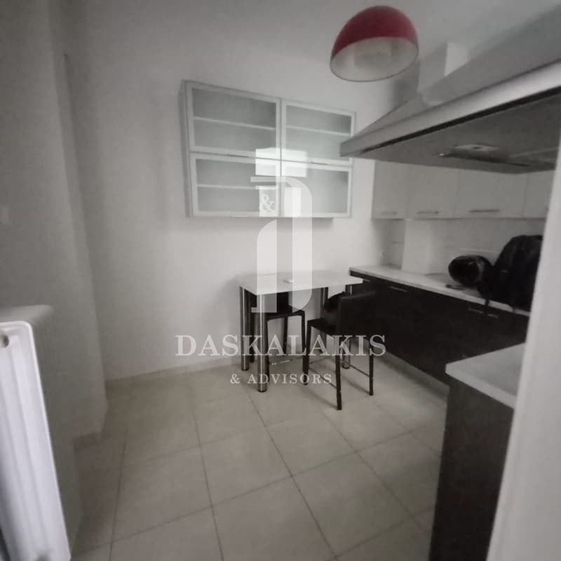 Apartment in Neo Pagkrati, Vironas — Photo 24 of 30