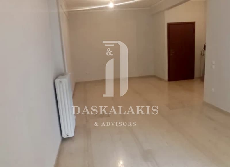 Apartment in Labrini, Galatsi — Photo 1 of 11