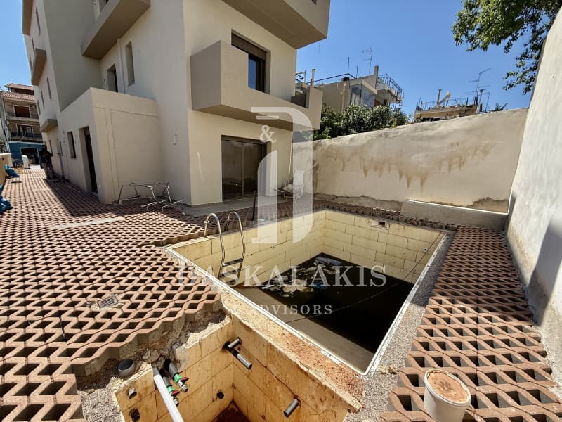 Apartment in Eleftheroupoli, Nea Ionia — Photo 1 of 8