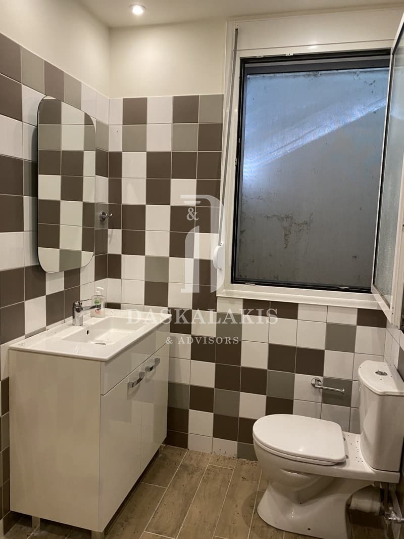 Apartment in akadimia Platonos, Kolonos - Kolokinthous — Photo 18 of 23