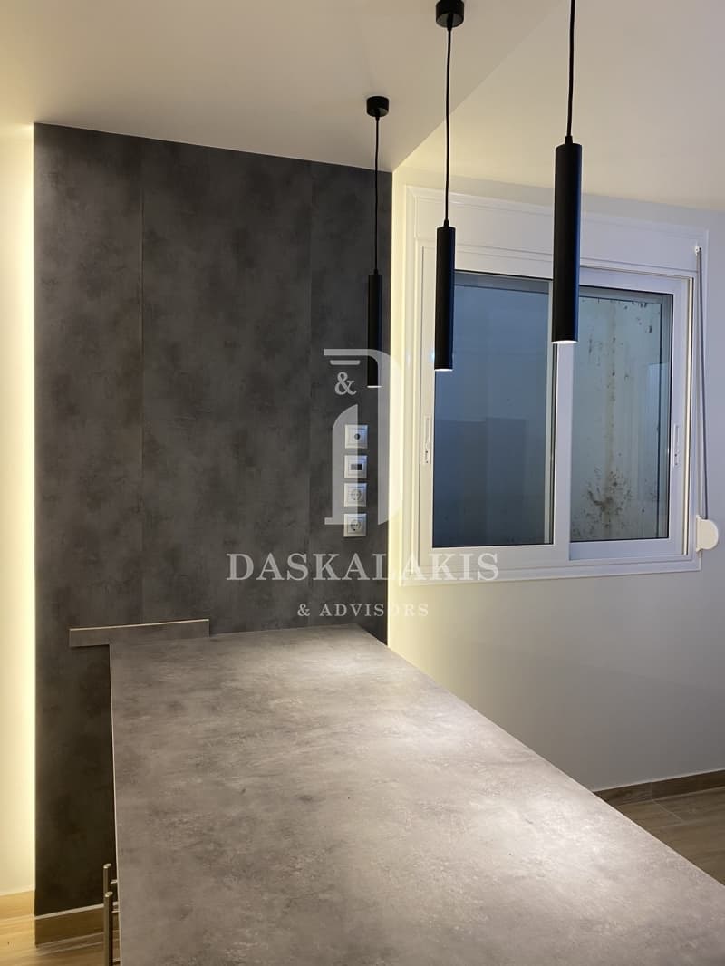 Apartment in akadimia Platonos, Kolonos - Kolokinthous — Photo 11 of 23
