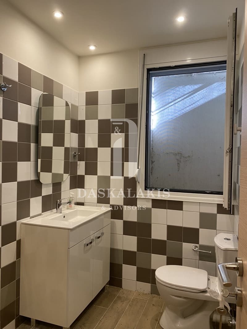 Apartment in akadimia Platonos, Kolonos - Kolokinthous — Photo 20 of 23