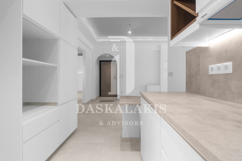Apartment in Plateia Koliatsou, Patision - Acharnon — Photo 8 of 26