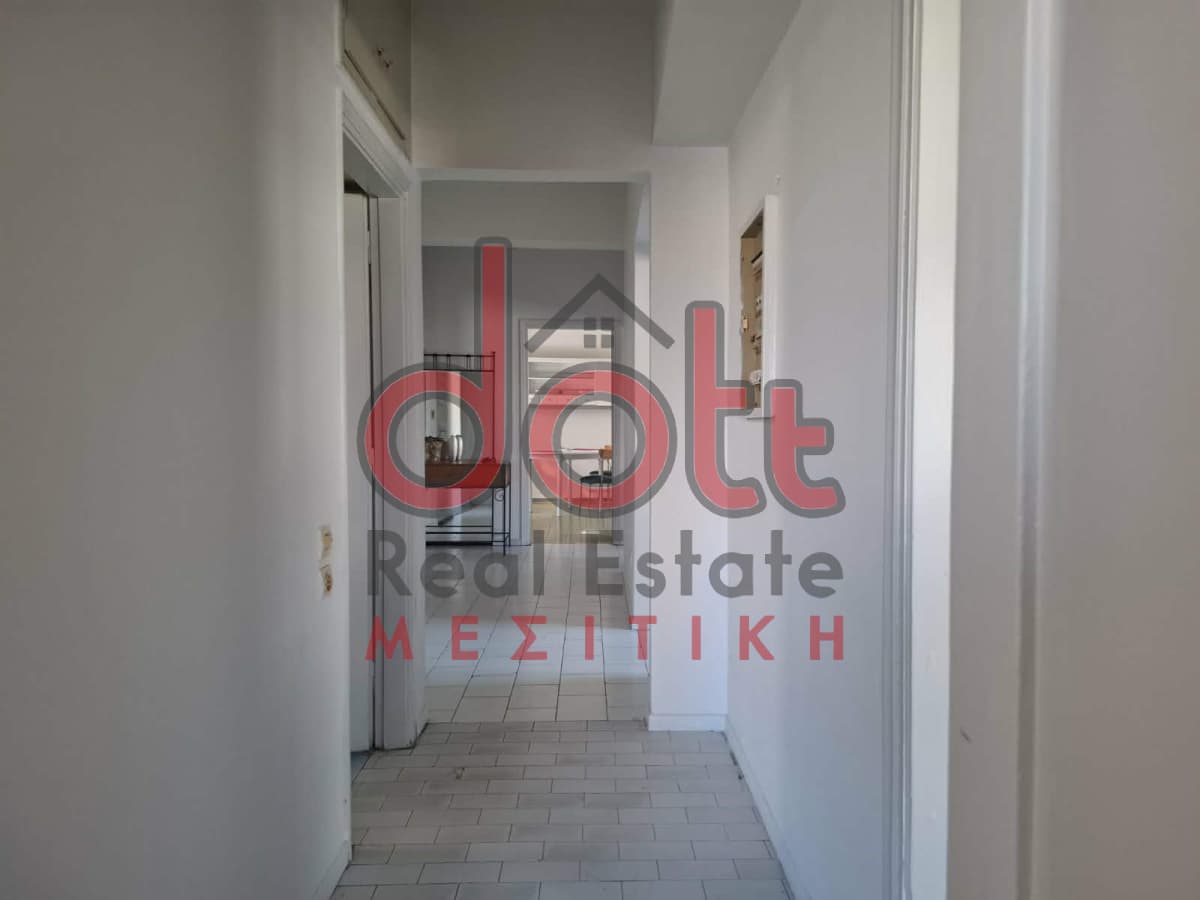 Apartment in Neo Aigaleo, Aigaleo — Photo 8 of 12
