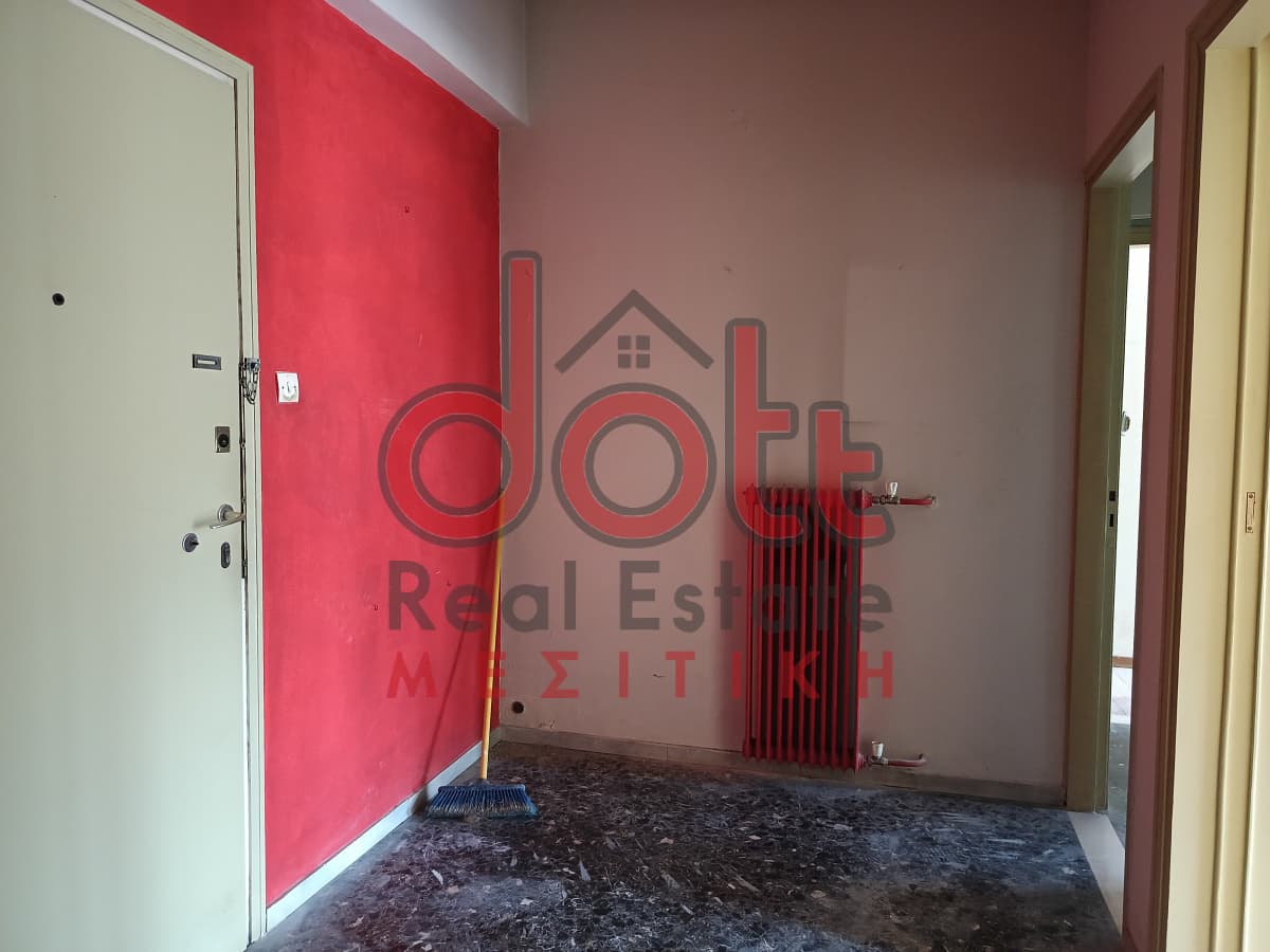 Apartment in Neo Pagkrati, Vironas — Photo 5 of 17