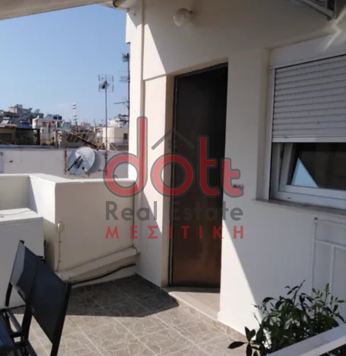 Apartment in Strefi, Exarchia - Neapoli — Photo 2 of 7