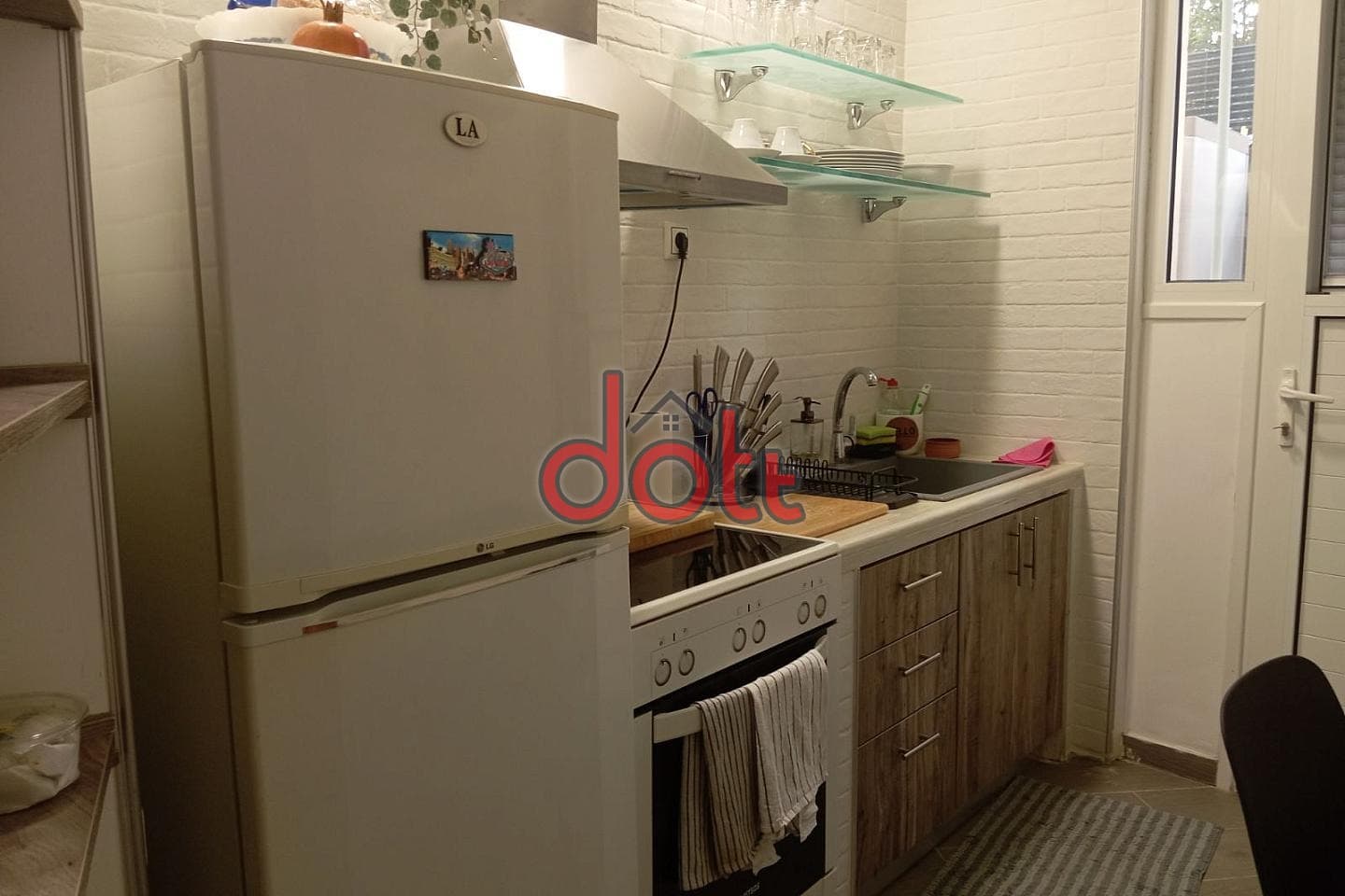 Apartment in Palataki, Chaidari — Photo 1 of 14