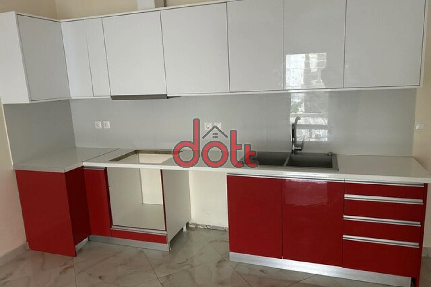 Apartment in Varis Koropiou Avenue, Vari - Varkiza — Photo 1 of 13