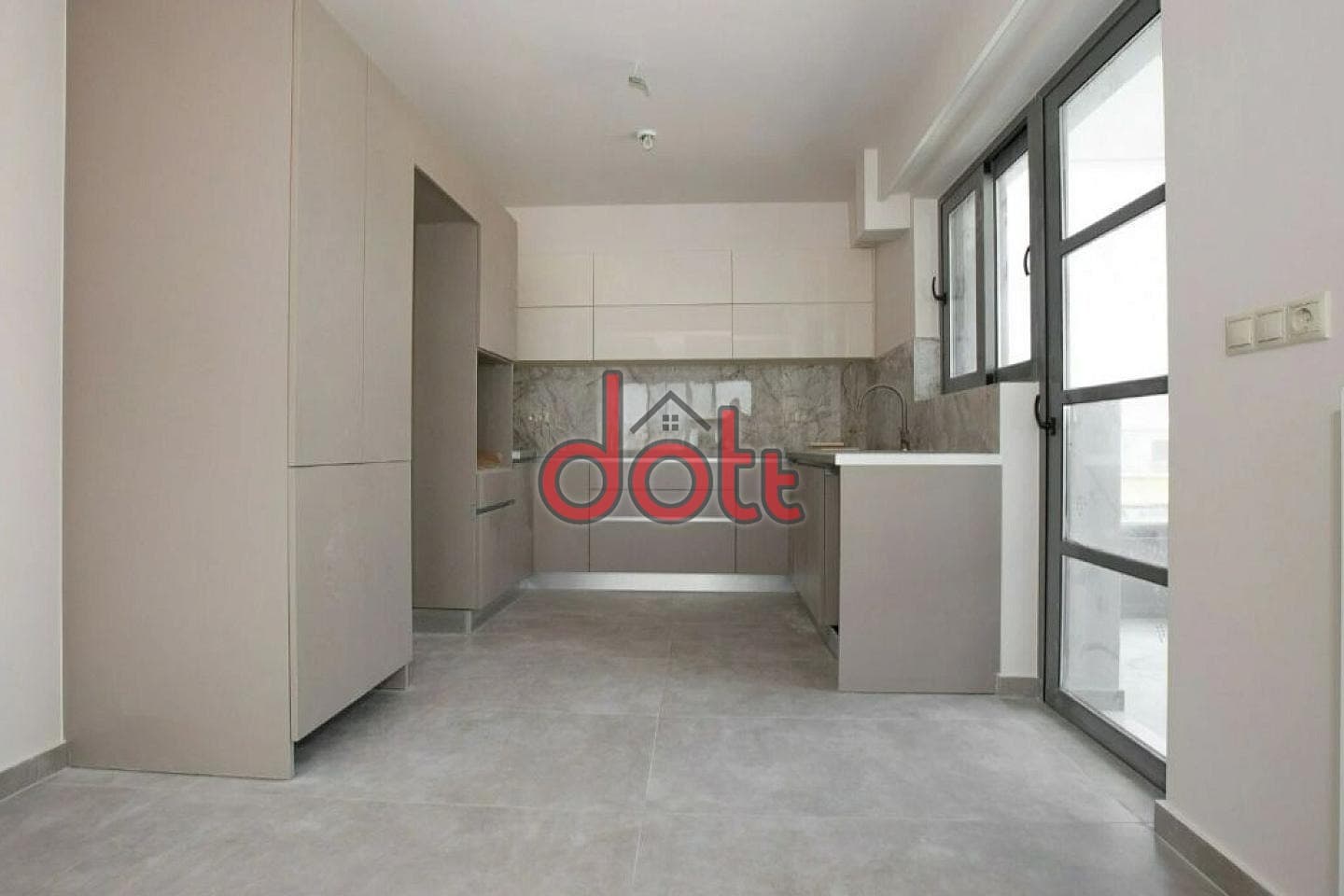 House in Nea Sepolia, Peristeri — Photo 1 of 29