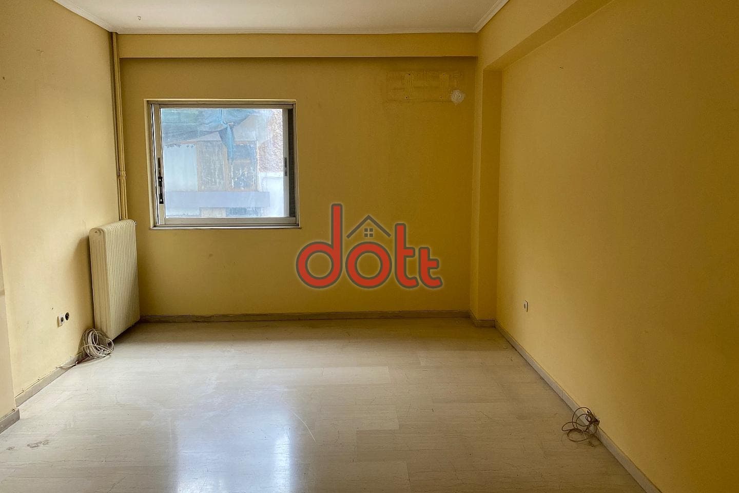 Apartment in Pasalimani, Piraeus — Photo 1 of 12