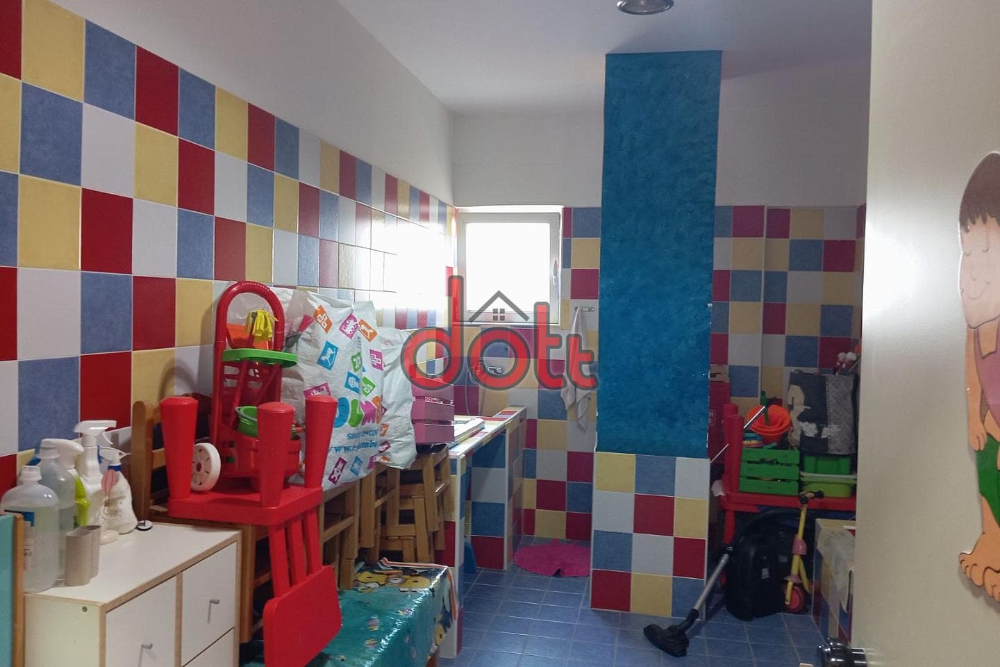 Κατάστημα στην Μυρτέα, Χαϊδάρι — Φωτογραφία 12 από 17