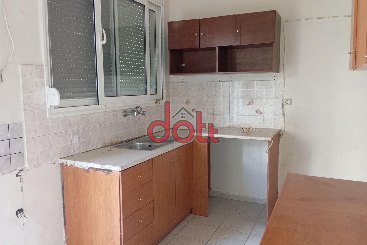 House in Ano Lofos, Peristeri — Photo 1 of 11