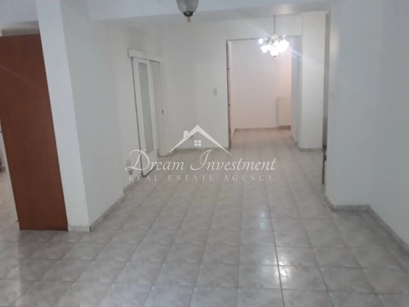 Apartment in Gipeda, Palaio Faliro — Photo 2 of 9