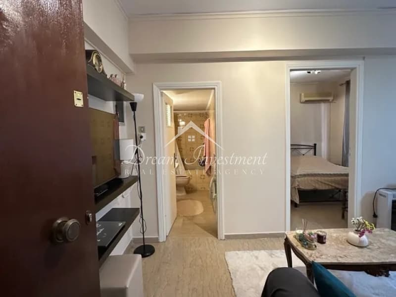 Apartment in Evaggelistria, Piraeus — Photo 1 of 5