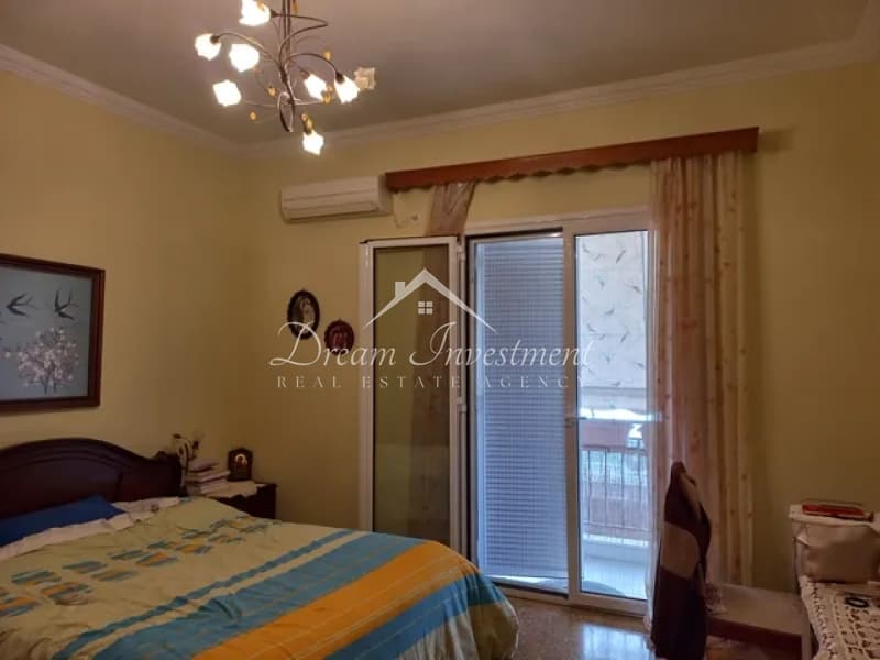 Apartment in Kallipoli, Piraeus — Photo 1 of 5