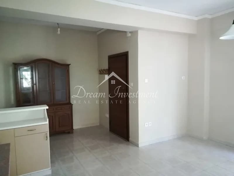 Apartment in Neo Faliro, Piraeus — Photo 1 of 24