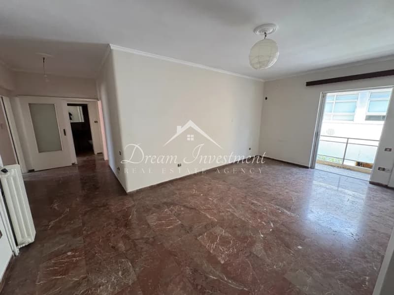 Apartment in Evaggelistria, Piraeus — Photo 1 of 4
