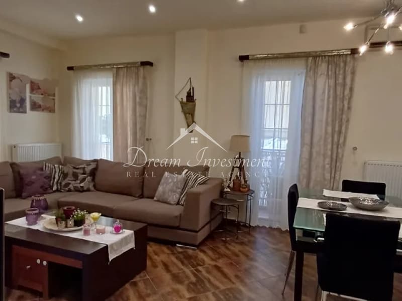 Apartment in Palaia Kokkinia, Piraeus — Photo 1 of 26