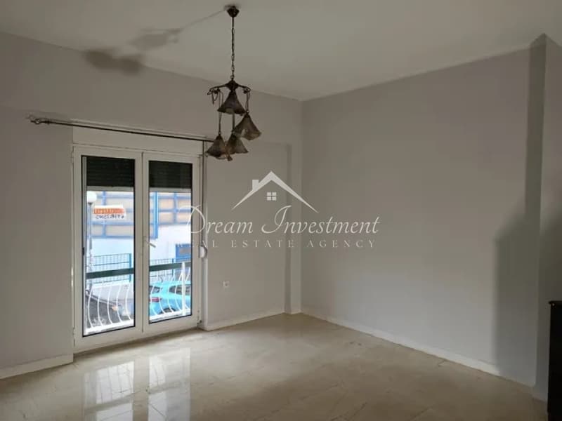 Apartment in Profitis Ilias, Piraeus — Photo 1 of 10