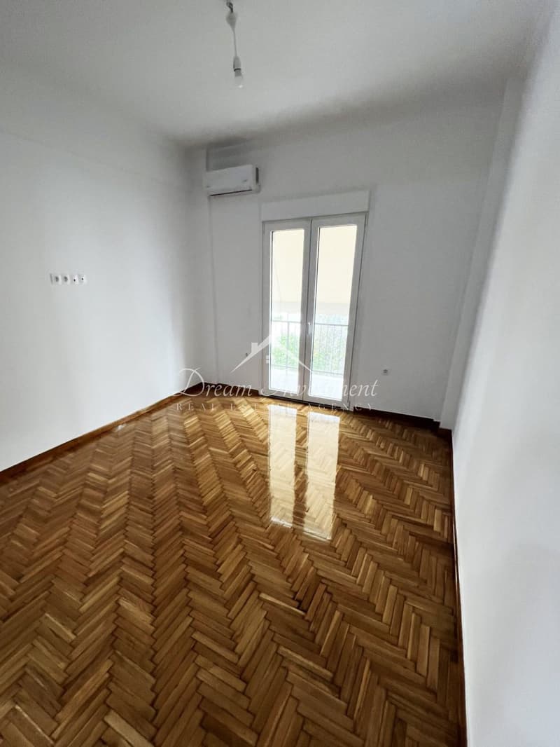 Apartment in Gavros, Moschato — Photo 7 of 15