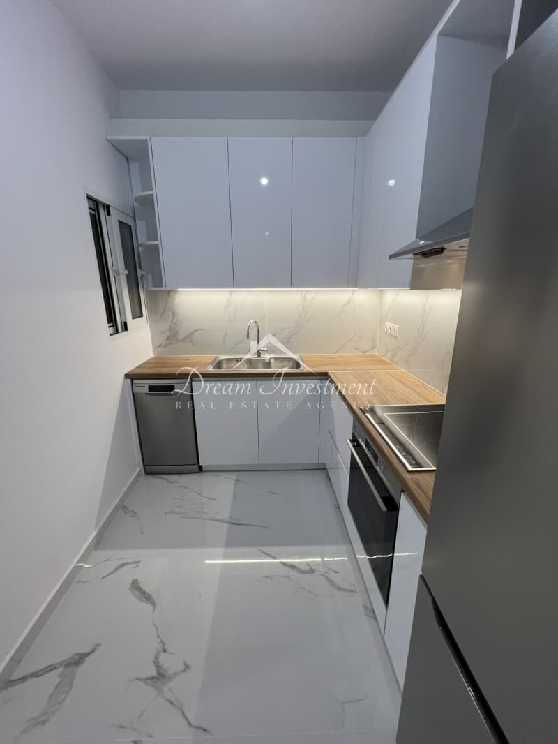Apartment in Gavros, Moschato — Photo 3 of 15