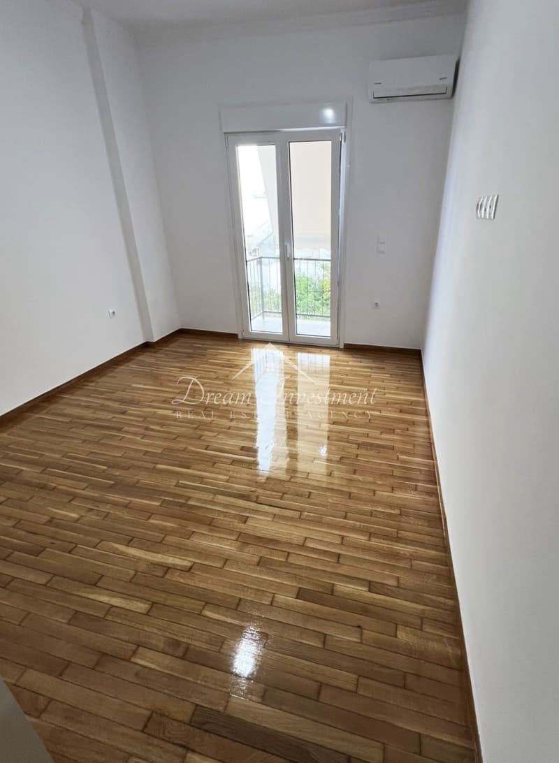 Apartment in Gavros, Moschato — Photo 9 of 15